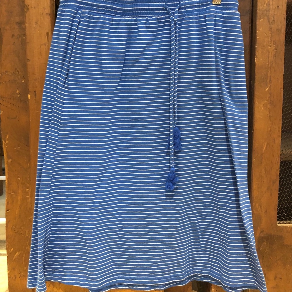 Knee length jersey skirt